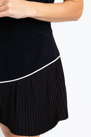 Solid Pleat Kourt Dress w/ Contrast