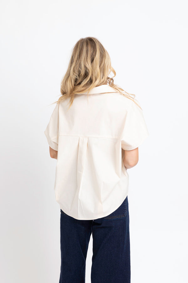 Solid Poplin Collar Vneck Top