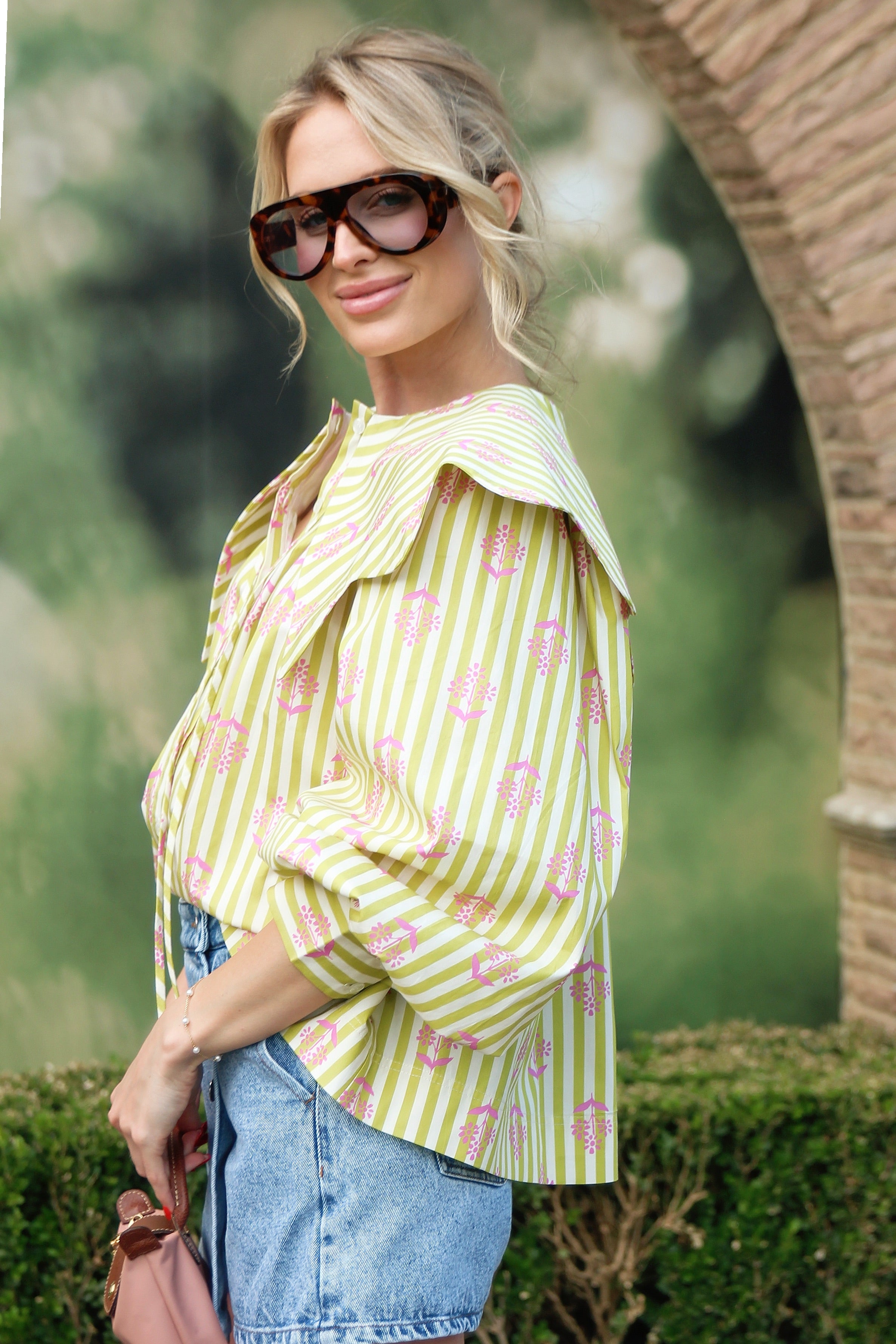 Stripe Floral Big Collar Novelty Top