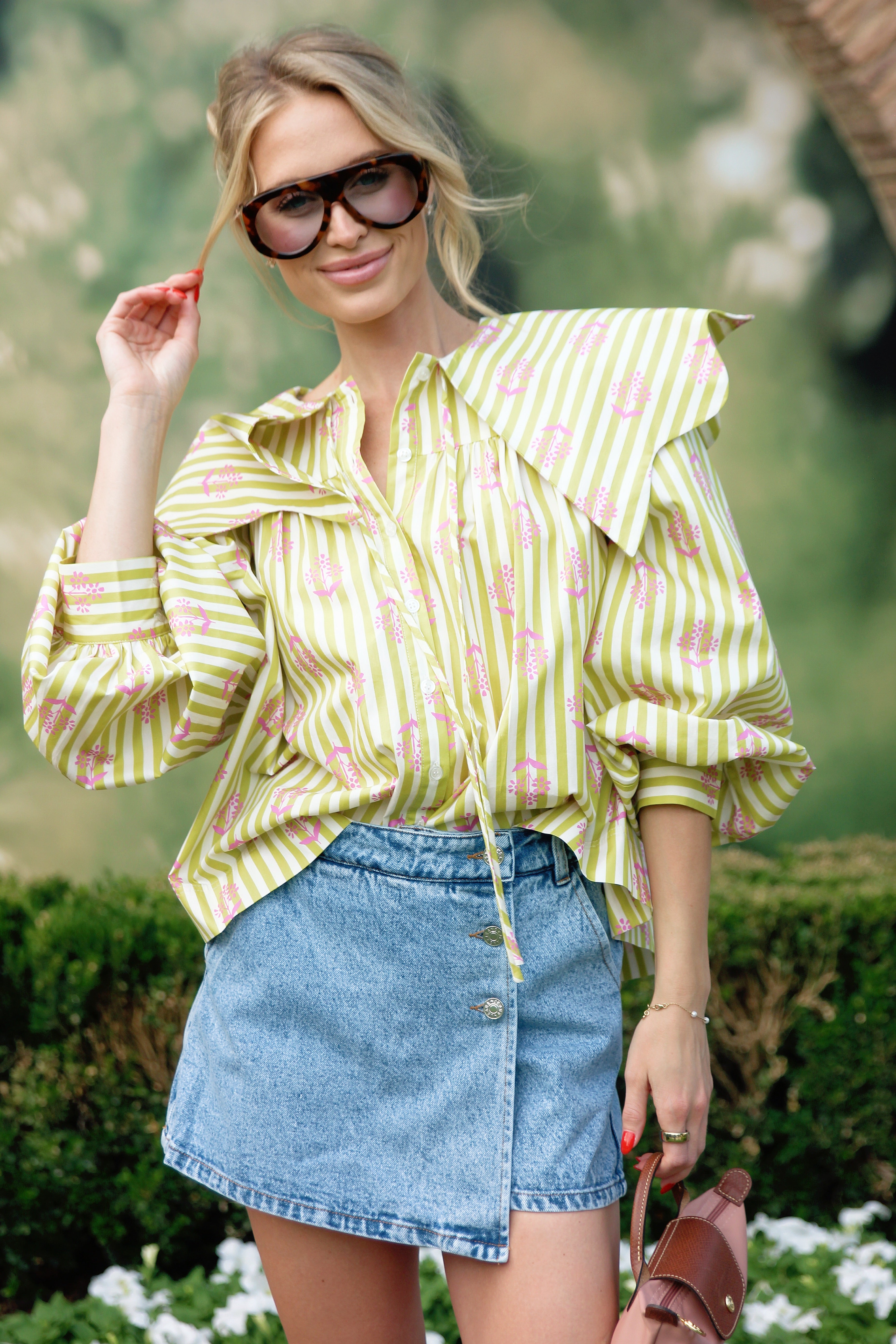 Stripe Floral Big Collar Novelty Top