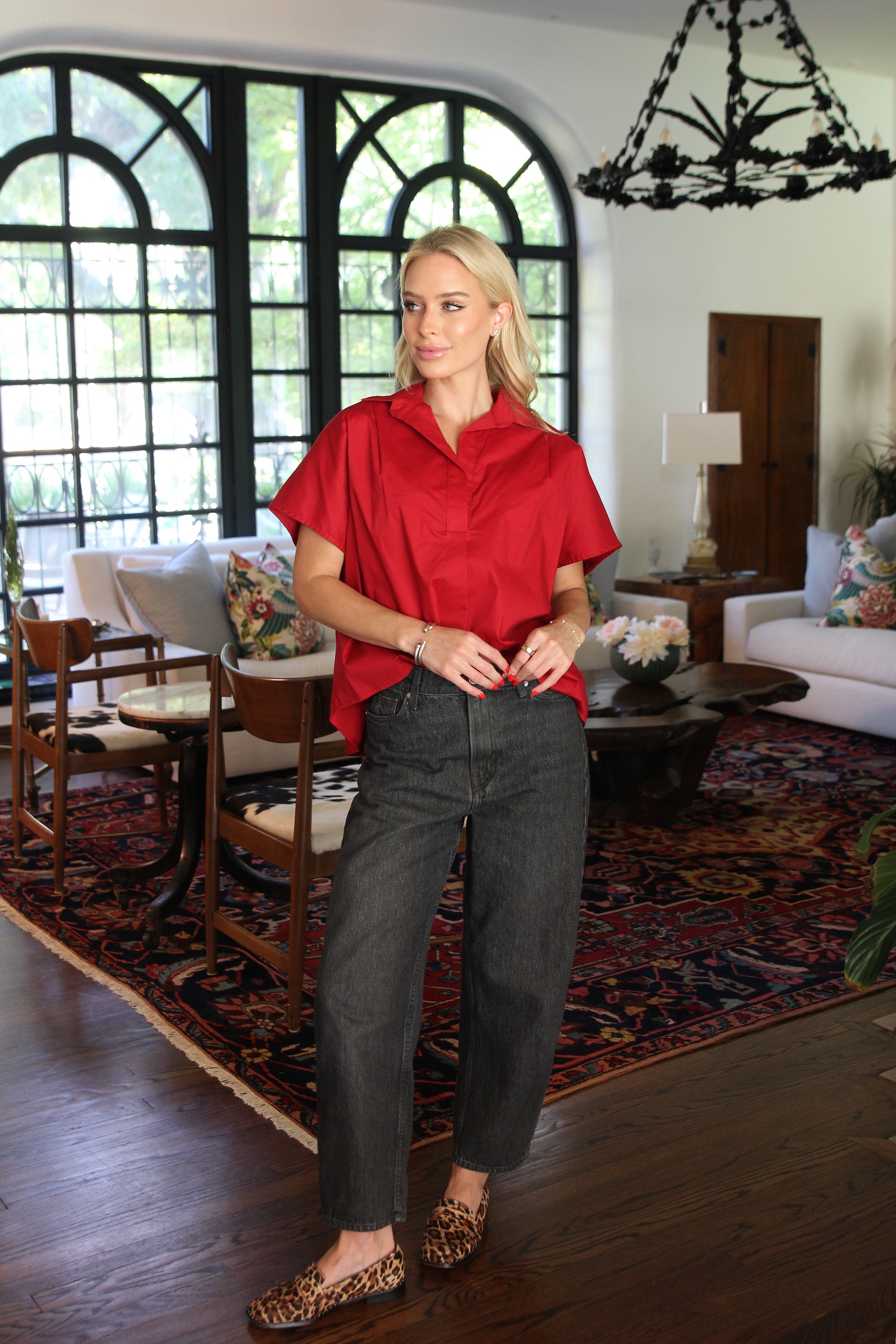 Solid Poplin Vneck Collar Top