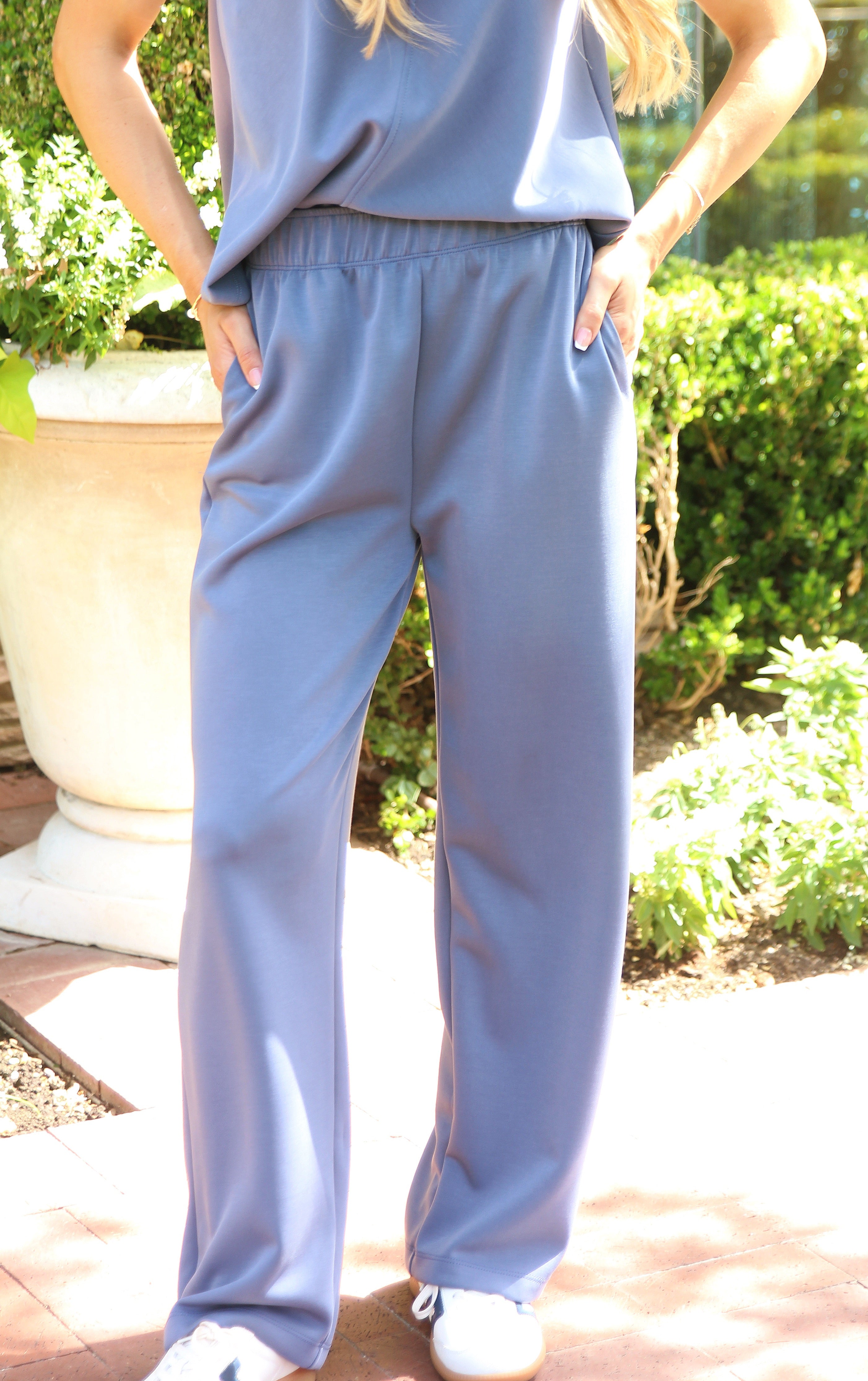 Solid Scuba Pull On Pant