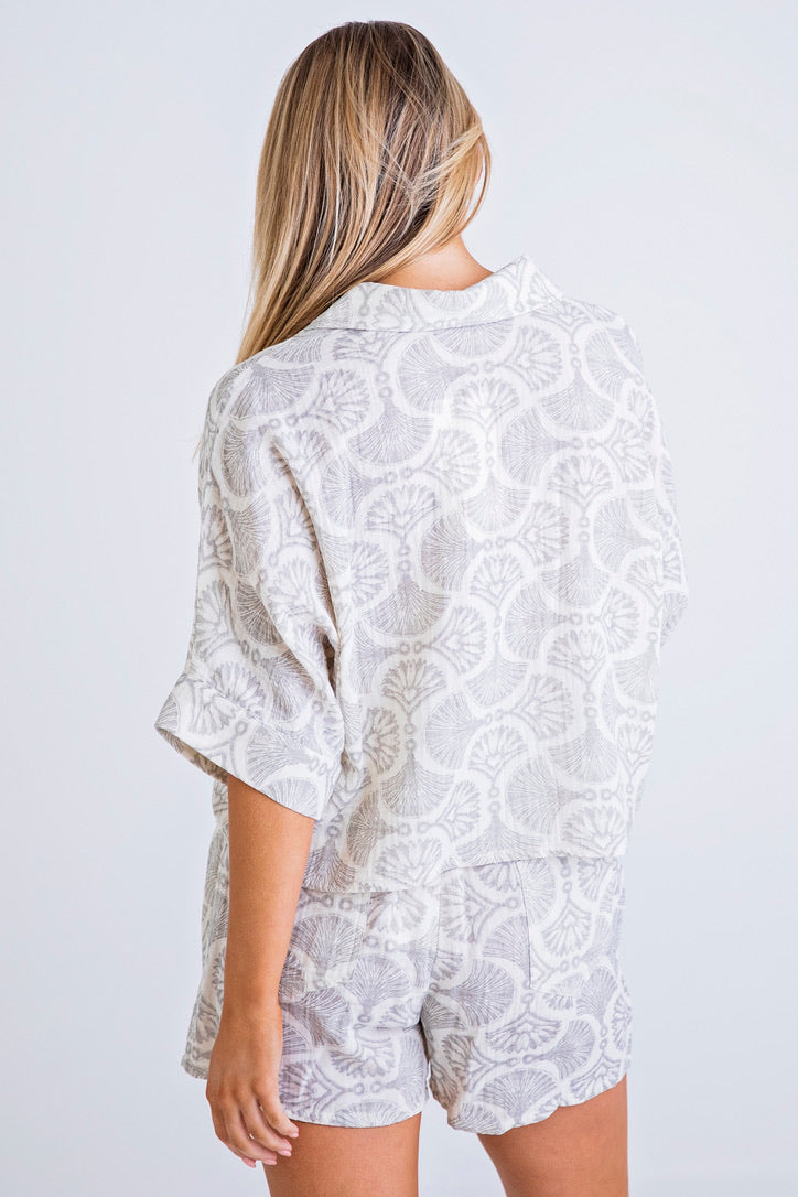 Taupe